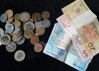 Salário mínimo do Governo Federal será menor do que do Estado de SP em 2026