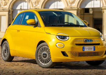 Este FIAT 500 Hybrid custa menos 7000 euros por um motivo
