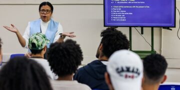 Cotia tem inscrições abertas para cursos de idiomas gratuitos