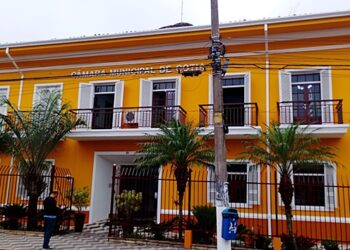 Câmara de Cotia se pronuncia sobre situação política de ex-vereador