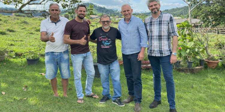 Ezequiel Neiva confirma liberação de recurso para aquisição de tubos metálicos em Governador Jorge Teixeira