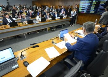 CPMI do INSS marca novos depoimentos para esta segunda-feira (9)