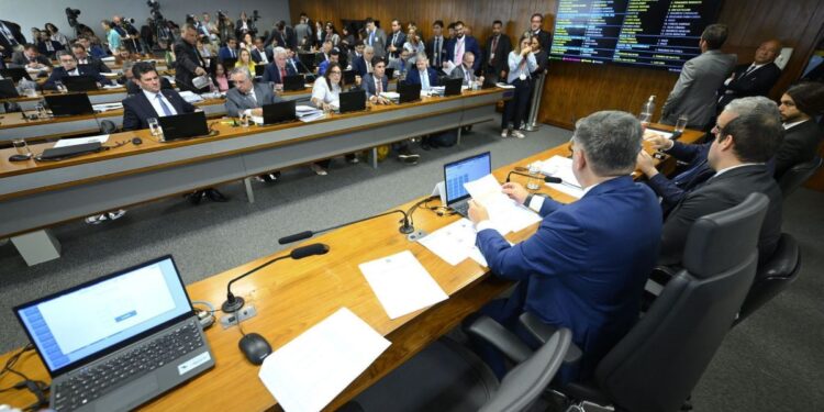 CPMI do INSS marca novos depoimentos para esta segunda-feira (9)