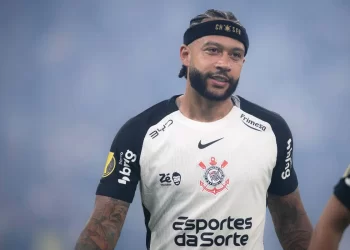 Corinthians fecha patrocínio com montadora chinesa até o fim da temporada