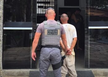 pm-de-cotia-prende-criminoso-foragido-da-justica