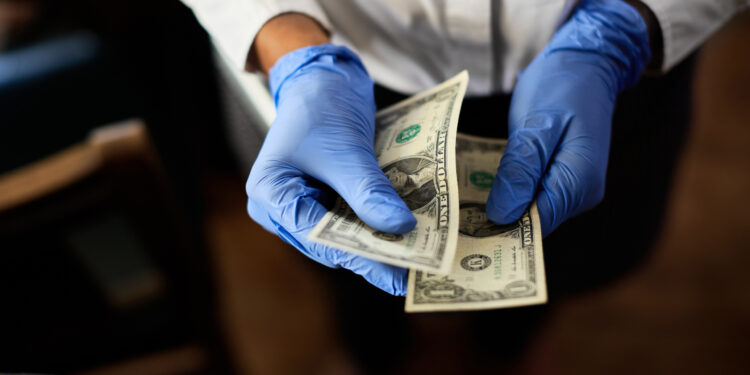 Grave ameaça espiritual em troca de dinheiro é crime de extorsão, decide STJ