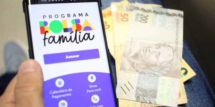 Bolsa Família antecipado em Março Governo coloca mais 7 cidades em emergência