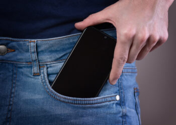 Fabricante responde por explosão de celular se não houve uso incorreto