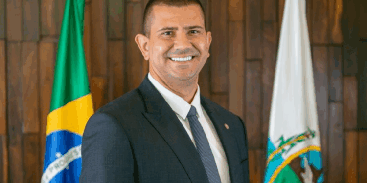 Justiça do RJ anula eleição de Douglas Ruas à presidência da Alerj