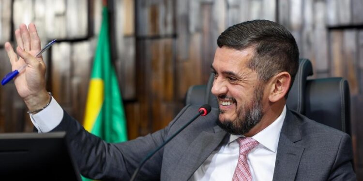 Alexandre de Moraes manda prender Rodrigo Bacellar mais uma vez