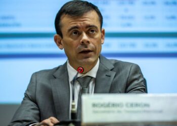 Ceron diz que petróleo até US$ 85 não deve gerar pressão inflacionária