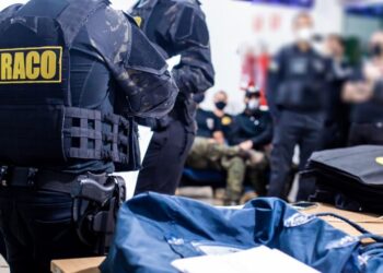 Facção criminosa é alvo de operação que planejavam executar policiais penais