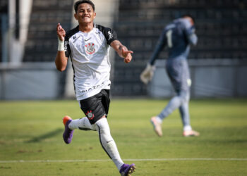 Corinthians divulga lesão do artilheiro do Sub-20