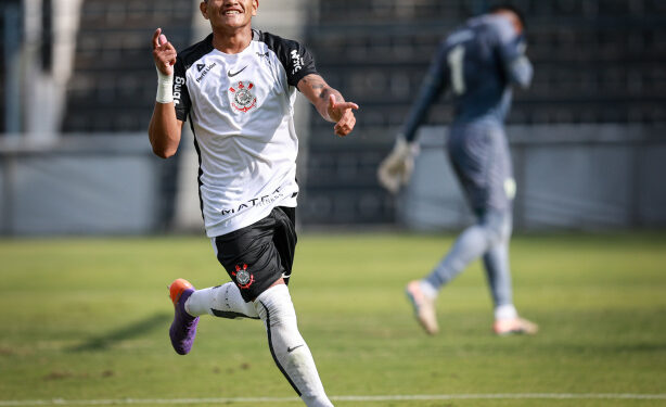 Corinthians divulga lesão do artilheiro do Sub-20