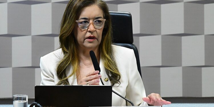 Comissão do Senado vota projeto que proíbe mudanças no texto da Bíblia