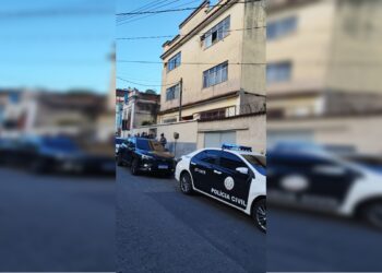 Quatro pessoas são presas por estupro coletivo de garotas de 13 anos