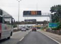 Painel eletrônico na Raposo Tavares já está em operação na região central de Cotia
