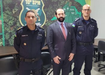 Desembargador do TJRO visita 10º BPM e reforça parceria com a Polícia Militar