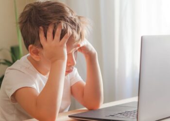 Ultraprocessados podem prejudicar a visão de crianças, alerta especialista