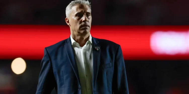 Demitido do São Paulo, Crespo vira alvo de dois gigantes brasileiros