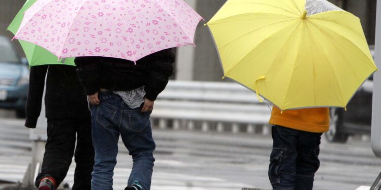 A ‘Therese’ está a caminho e traz chuva, trovoada e vento para Portugal continental