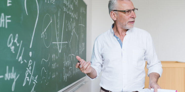 Mandato de vereador e magistério federal em regime de dedicação exclusiva