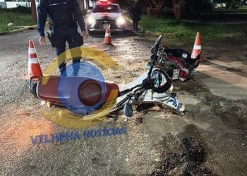Motociclista fica ferida após colisão entre motos no residencial Orleans, em Vilhena
