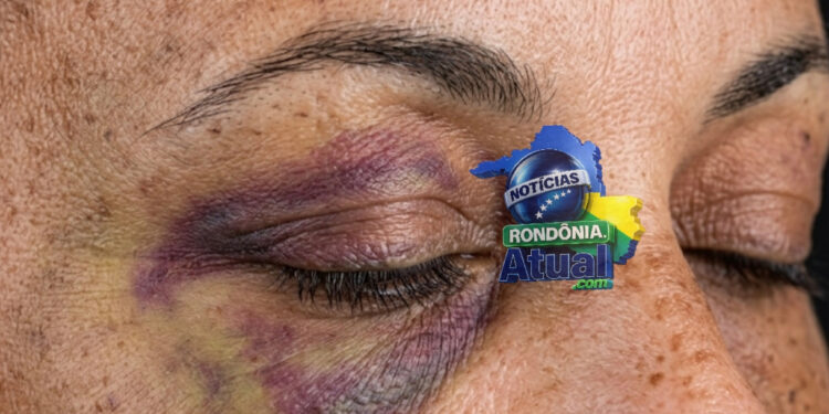 Ji-Paraná-Homem surta de ciúmes, quase quebra a cabeça da mulher, jogando contra a parede e foge