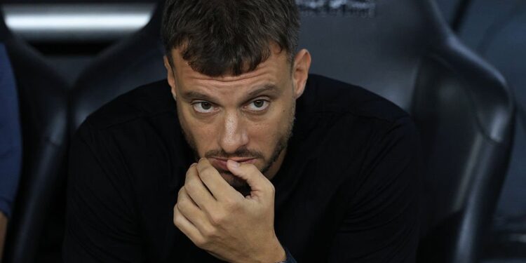 Botafogo demite Martín Anselmi e busca novo rumo para temporada 2026