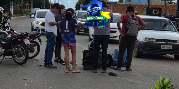 Colisão entre motos deixa jovem ferido no bairro Greenville, em Ji-Paraná