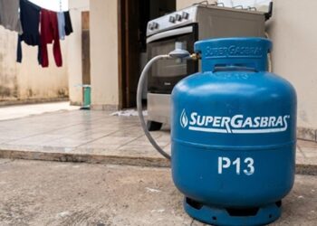 Bombeiros de Cotia alertam sobre os cuidados do uso do gás de cozinha
