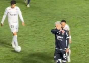 Confira leitura labial de Neymar em Santos x Remo: “Não me toque”