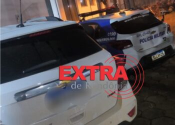 Motorista com sinais de embriaguez é preso após dirigir em zigue-zague e dormir ao volante em Vilhena