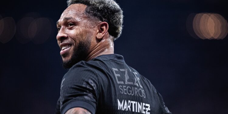 Após demissão de Dorival, Martínez ataca técnico: “Saí por tua causa”