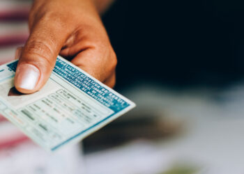 Suspensão de CNH é anulada em razão de prescrição processual