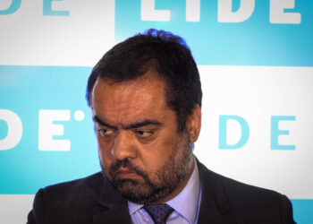 Cláudio Castro diz que não irá depor à CPI do Crime Organizado por ‘lombalgia aguda’