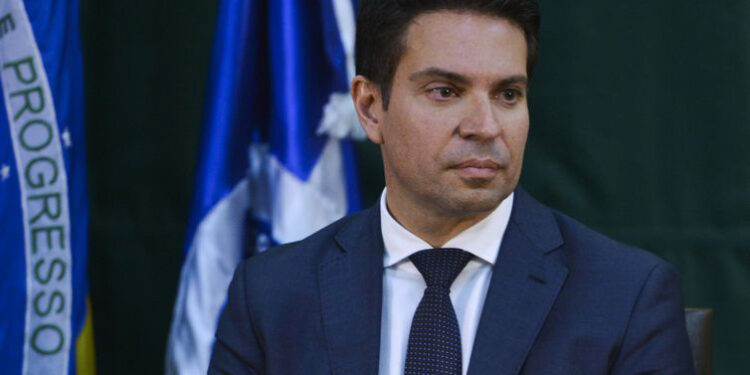 Prisão de Ramagem nos EUA: deportação, extradição ou asilo? Veja cenários possíveis