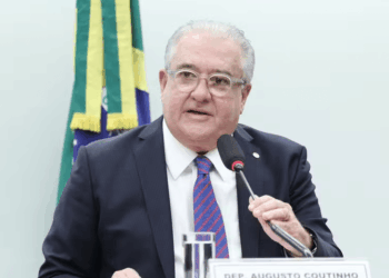 Relator do trabalho por apps na Câmara diz que pedirá retirada de pauta em comissão