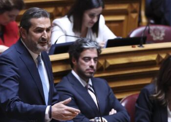 Conselho da RTP. Livre acusa Hugo Soares de pressão abusiva