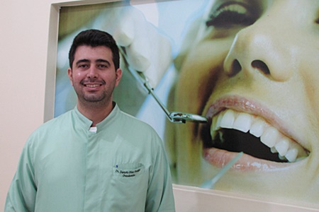 Dr. Danylo esclarece tudo sobre o Clareamento Dental