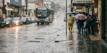 previsao-do-tempo-do-feriado-prolongado-em-cotia-mostra-calor-e-chuva